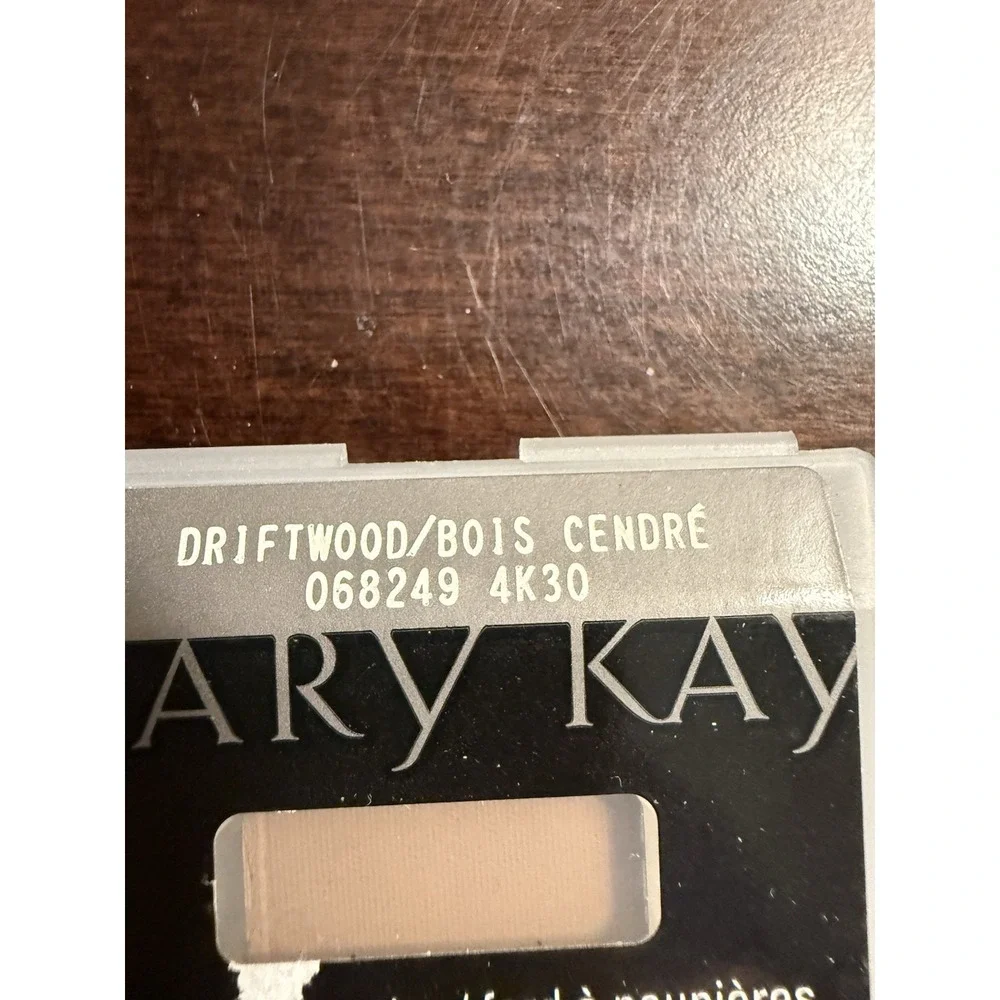 Mary Kay Mineral Eye Color Shadow Driftwood 068249 .05 Oz New Old Stock